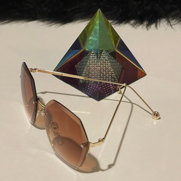 New Metal Frame Women Oversized Fashion Sunglasses - Picture 2 of 3